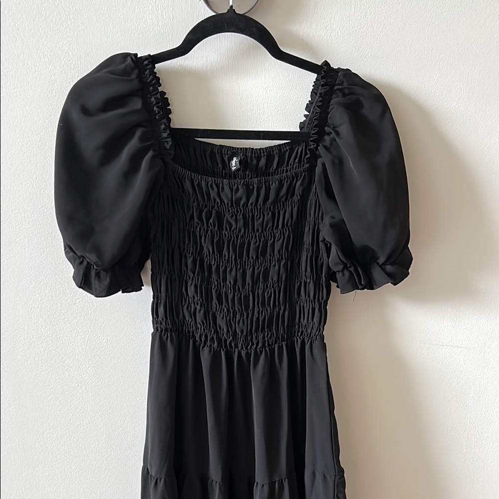 Elegant Black Puff Sleeve midi Dress